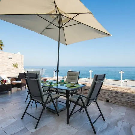 Apartment Seashore Stunning